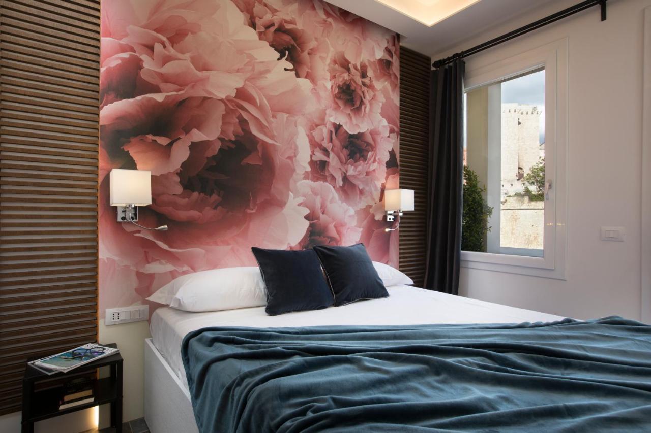 Vista Suites - Piazza Yenne Cagliari Exterior foto