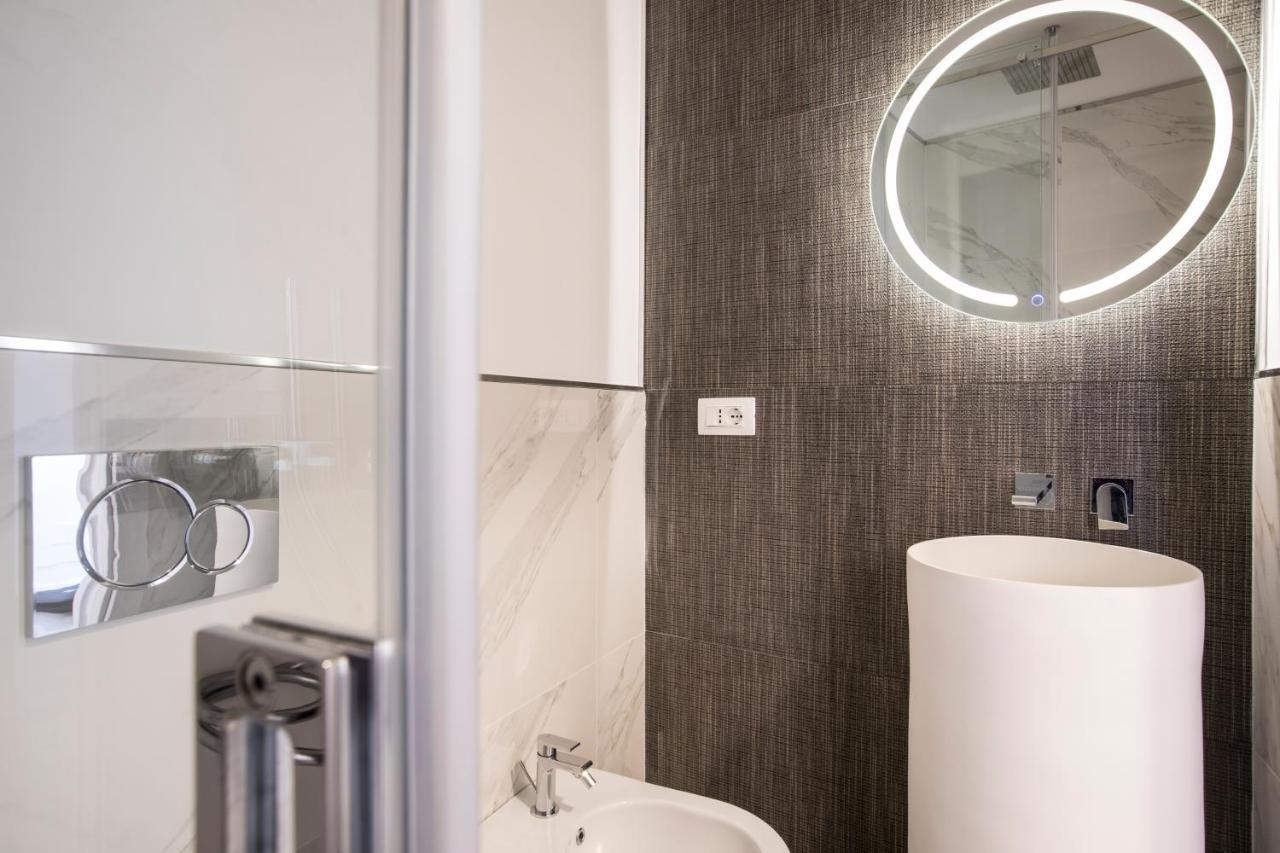 Vista Suites - Piazza Yenne Cagliari Exterior foto